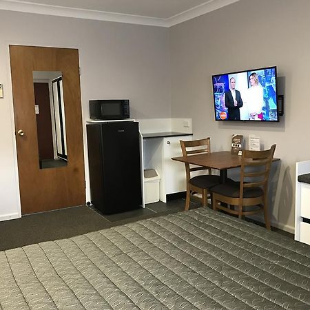 Roydons Motor Inn Tamworth Extérieur photo