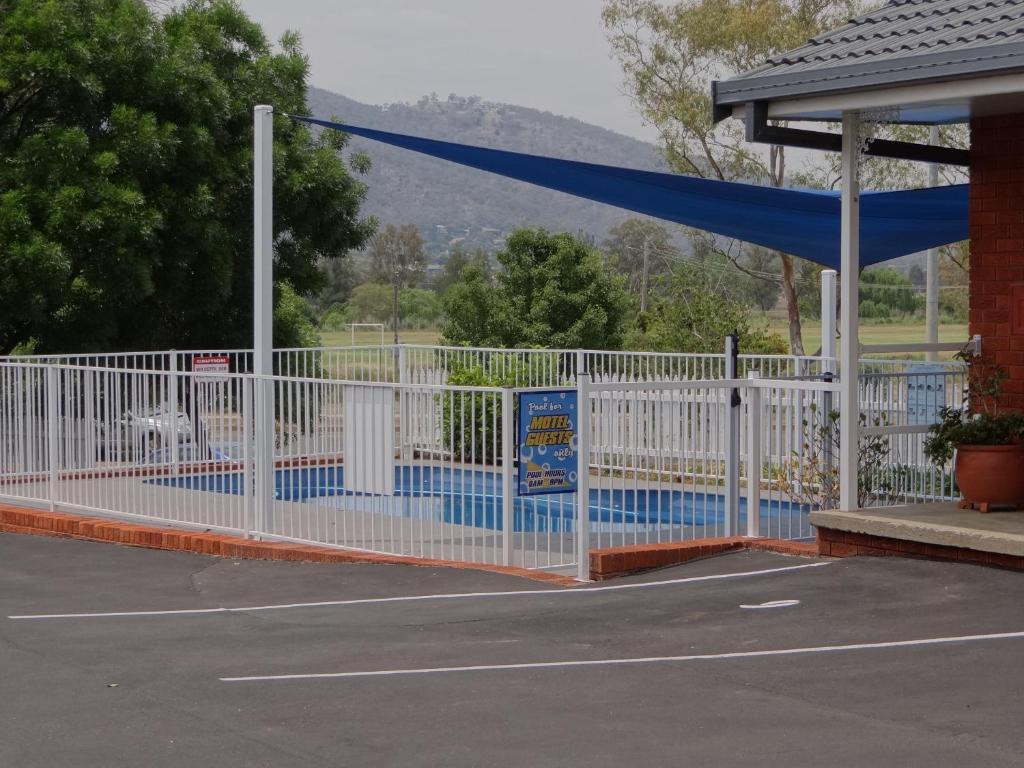 Roydons Motor Inn Tamworth Extérieur photo