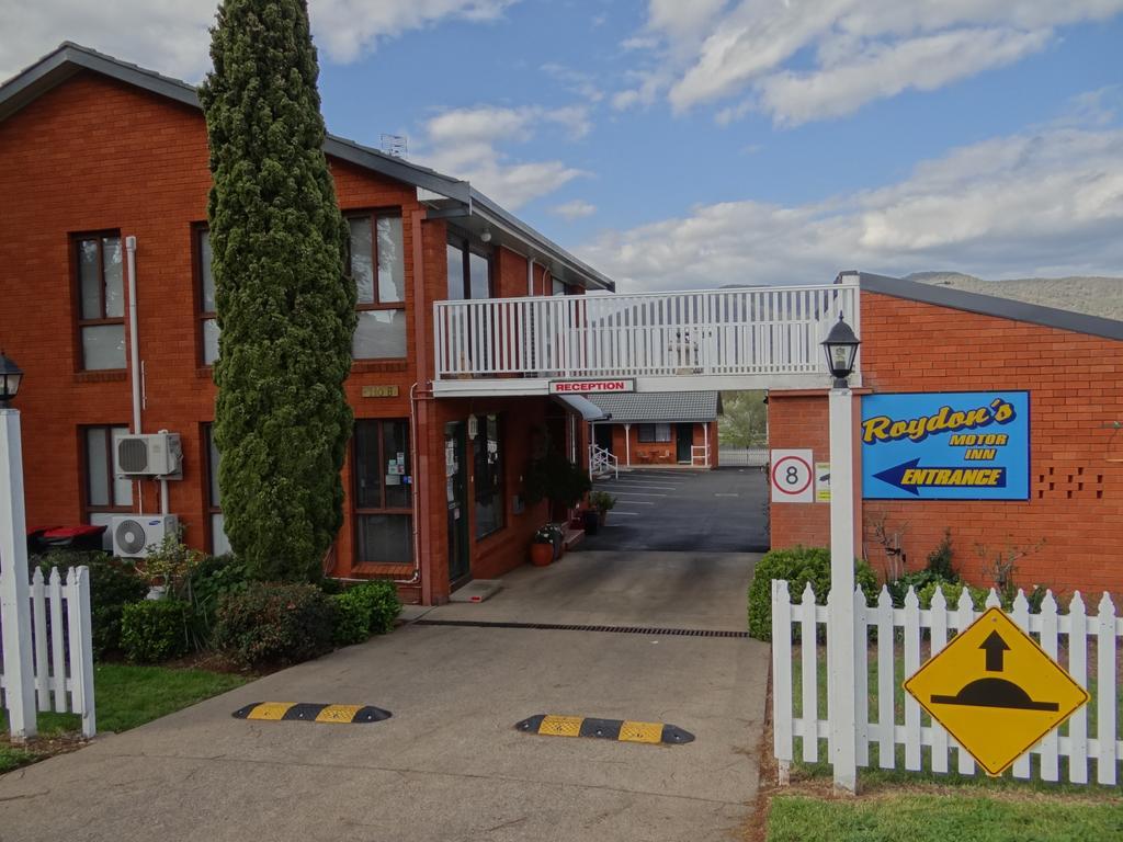 Roydons Motor Inn Tamworth Extérieur photo