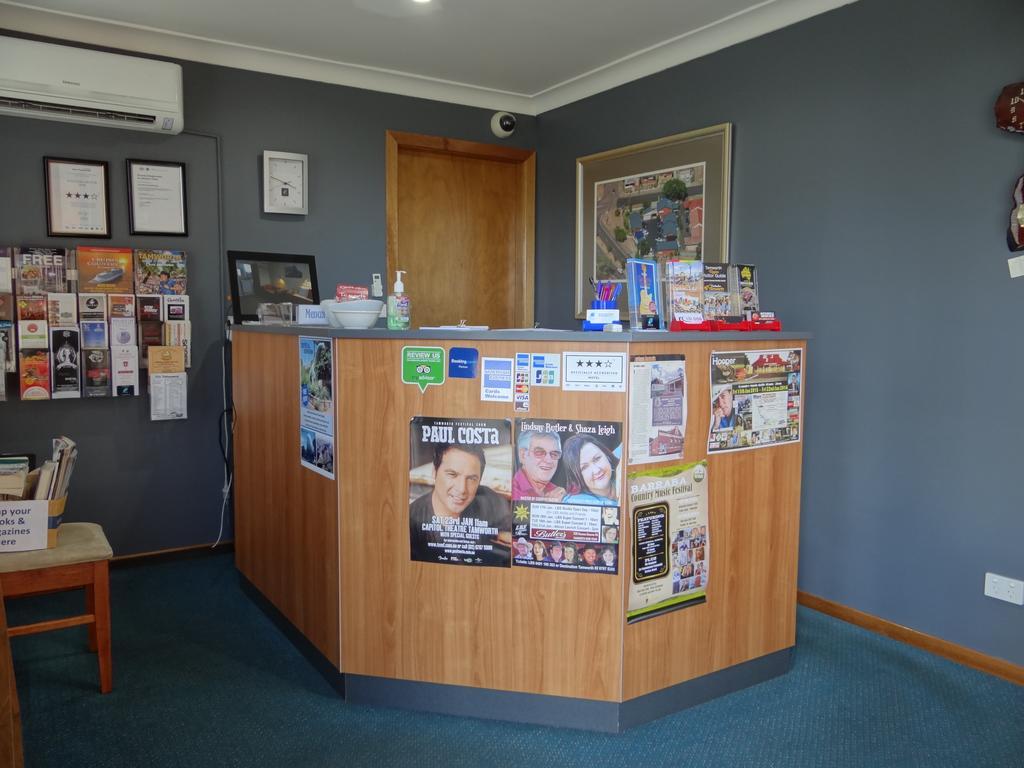 Roydons Motor Inn Tamworth Extérieur photo