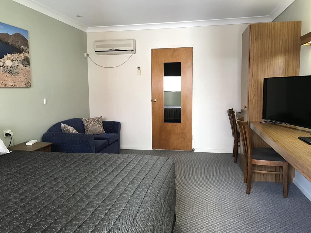 Roydons Motor Inn Tamworth Extérieur photo